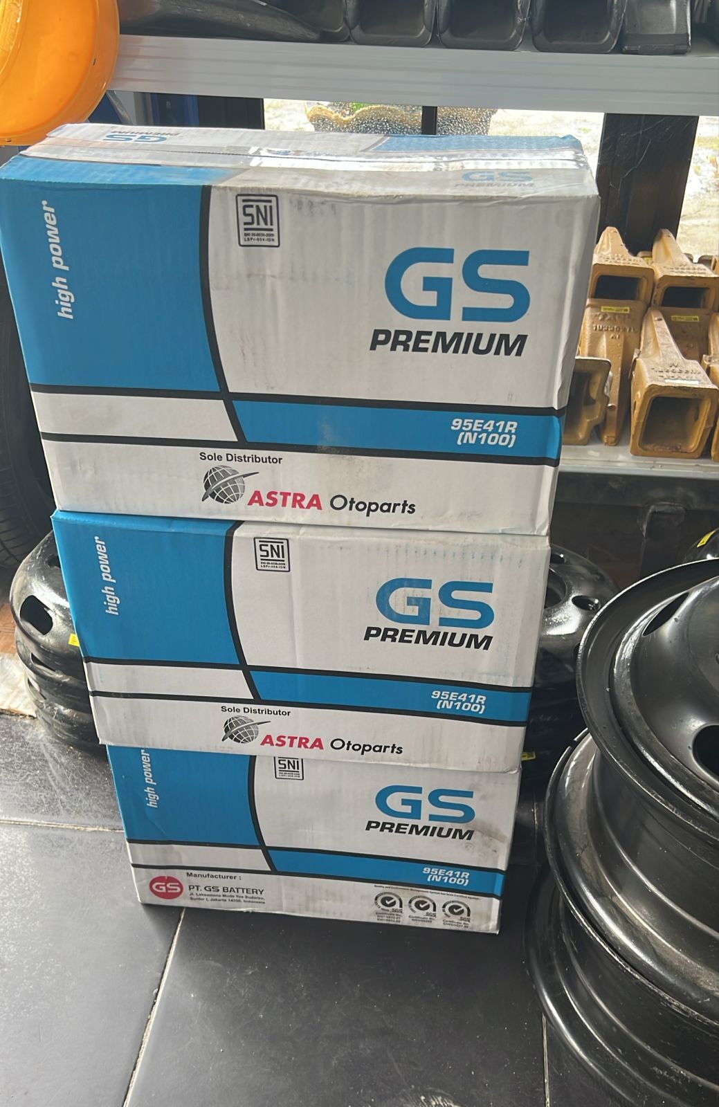 Aki N100 GS ASTRA 12Volt 100Amper Aki Untuk Truck, Excavator, Ganset