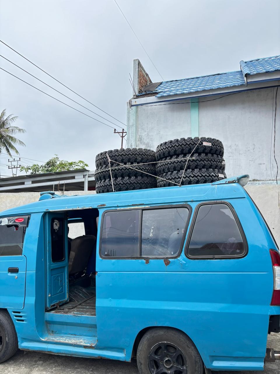 PENJUALAN BAN SWALLOW BELANJA VIA WA KONSTUMER KE KOTA MARISA