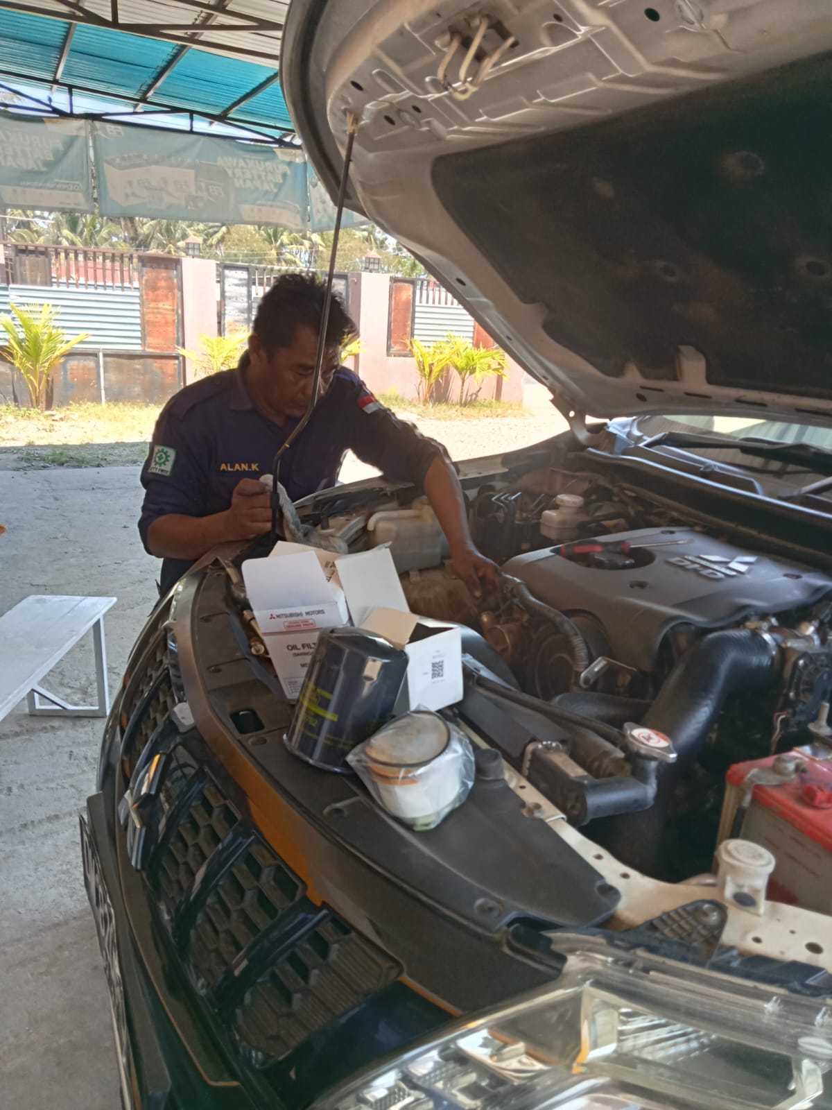 PERBAIKAN SERVIS MOBIL PELANGGAN1