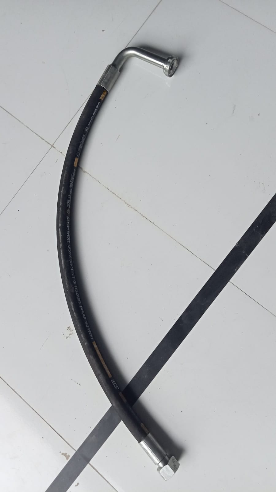 Hose motor swing XCMG XE215C