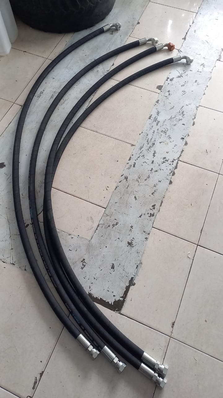 Hose track Hitachi zx200-5G
