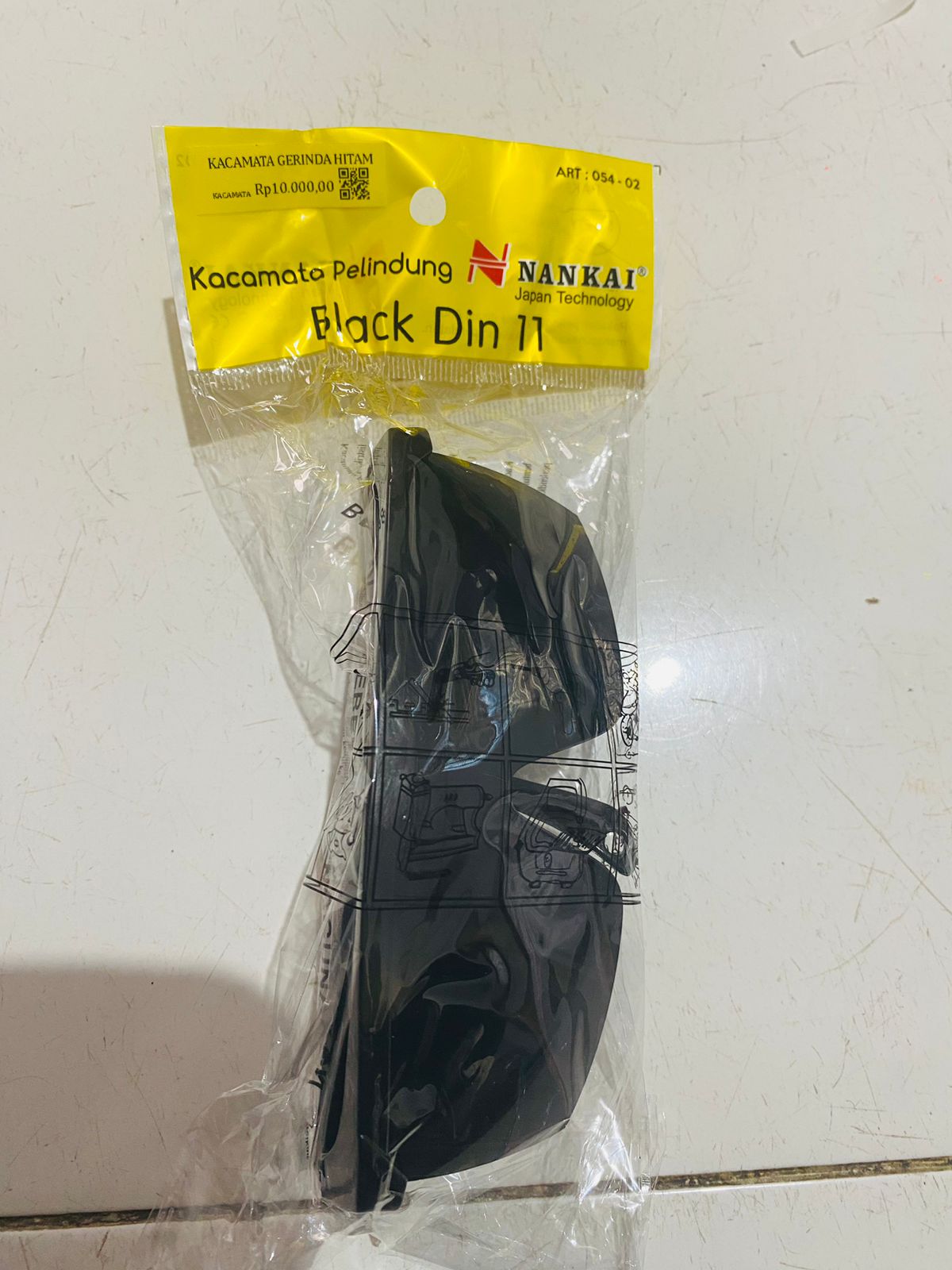 KACAMATA GURINDA HITAM BLACK DIN 11 NANKAI