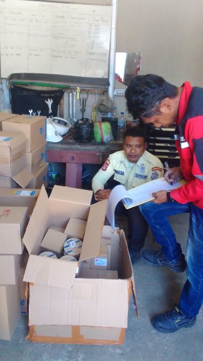 Penjualan Via WA SUKU CADANG FOKLIFT REACSTAKER KEPADA PELANGGAN KAPAL DENGAN LAYANAN DOOR TO DOOR SERVICE 4