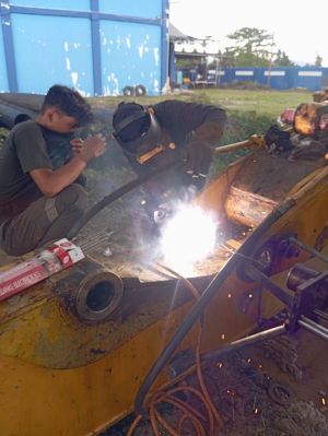 jasa Buka Pasang Bushing stik arm Long arm Hyundai 220-9SH 2