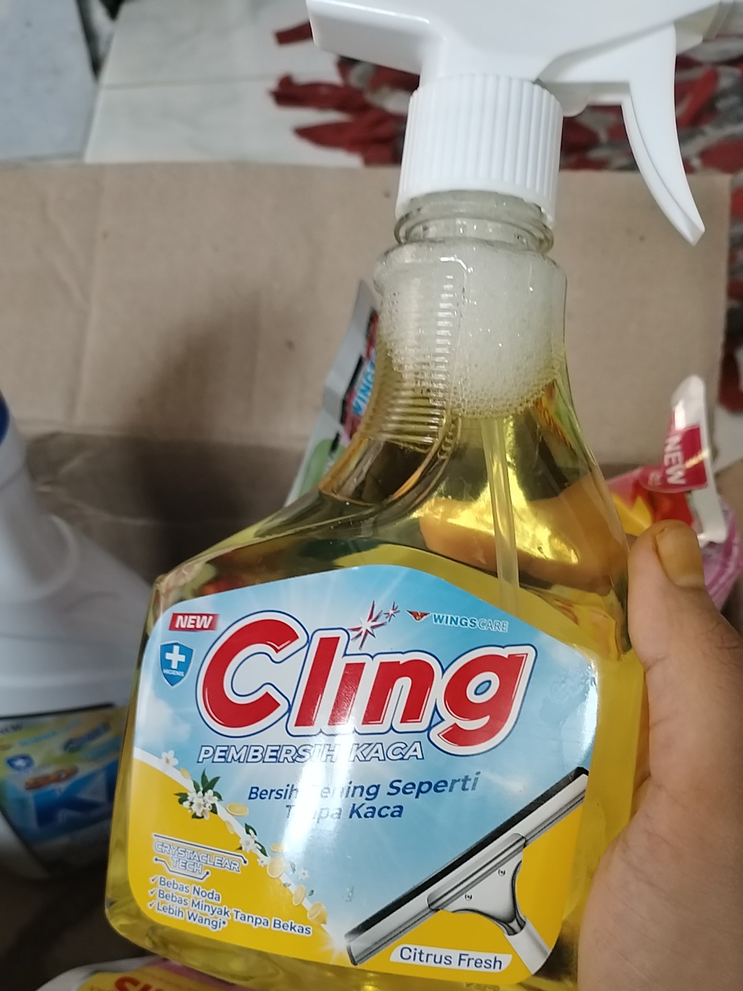 CLINK PEMBERSIH KACA LEMON 440 ML BTL