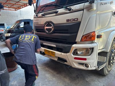 Tim BSM TEKNIK Service Truk HINO Pelanggan Perusahaan Logistik Gorontalo