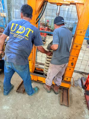 JASA REKONDISI PEMBUATAN SPRING ADJUSTER EKSAVATOR 4