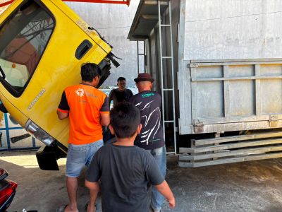 Jasa Perbaikan UNit Truk Tenaga Pincang Pelanggan Ekspedisi 1
