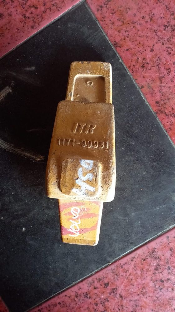ADAPTOR KUKU BUCKET VOLVO EC210B EC200 EC210D BRAND ITR PN 1171-00031