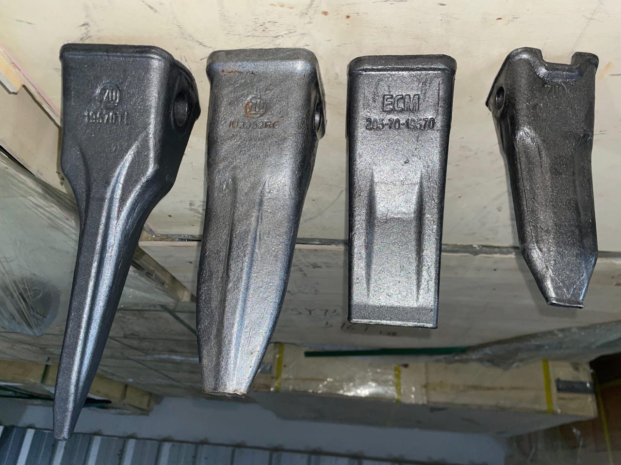 AUTHORIZED DEALER FORGING TOOTH BUCKET EXCAVATOR BRAND ZW