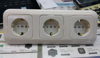 STOP KONTAK SERI 3 PANASONIC (WEJ 7823W + 3xWEJ 1121-7)