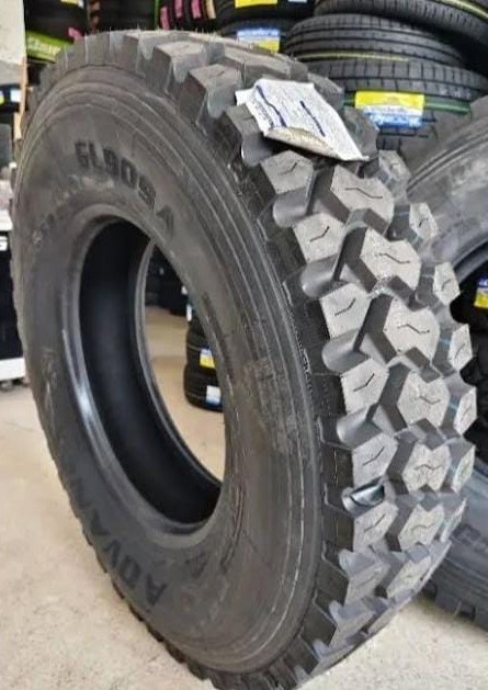BAN TRUK BUS TUBELESS ADVANCE GL909A UK 12R22.5 16PR
